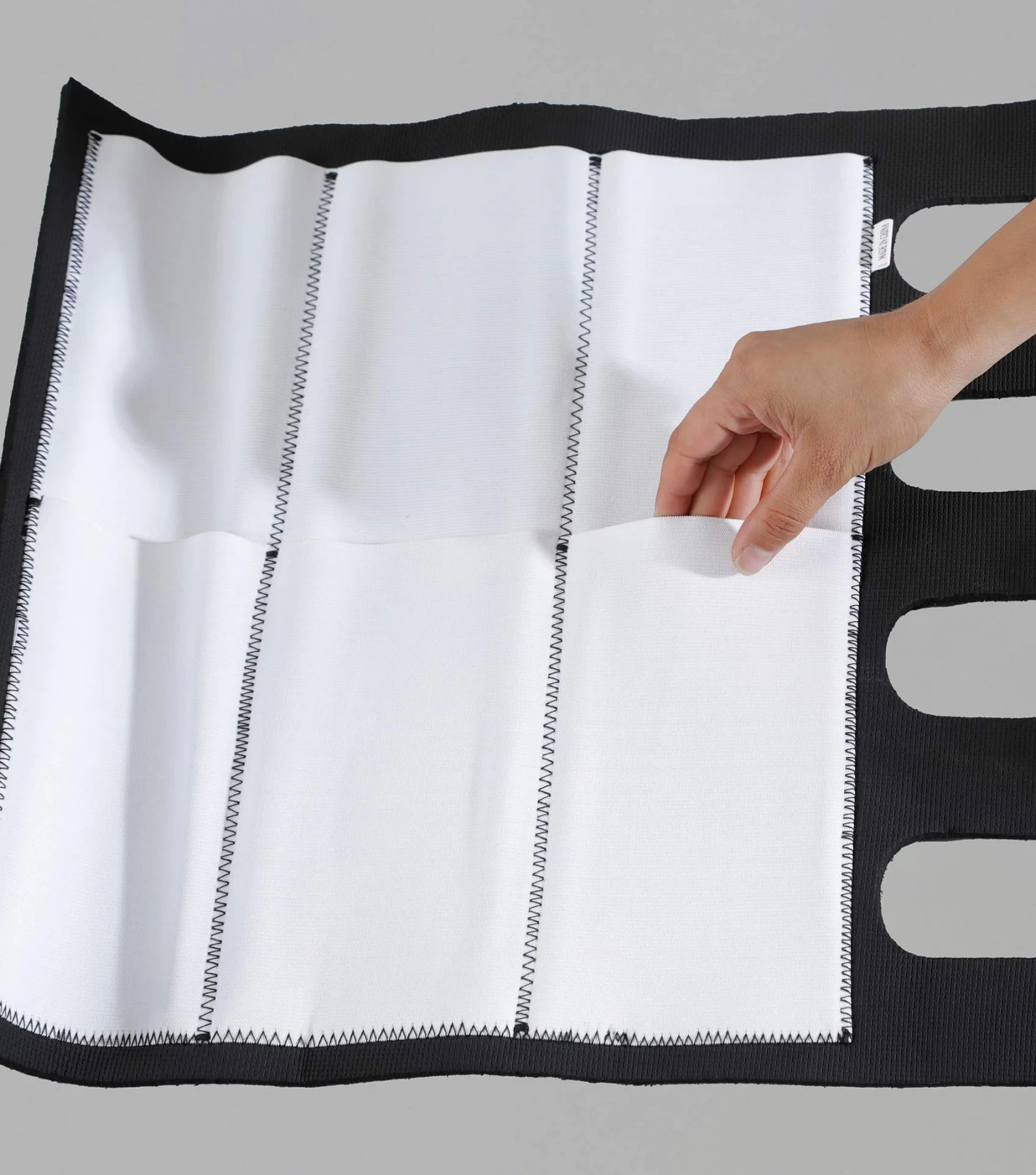 6 Pocket Horse Ice Boots 4 6 Pocket Horse Ice Boots - Image 2