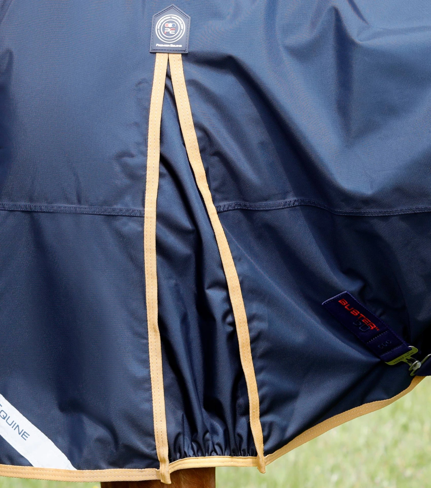 Buster 50g Original Turnout Rug 6 Buster 50g Original Turnout Rug - Image 4