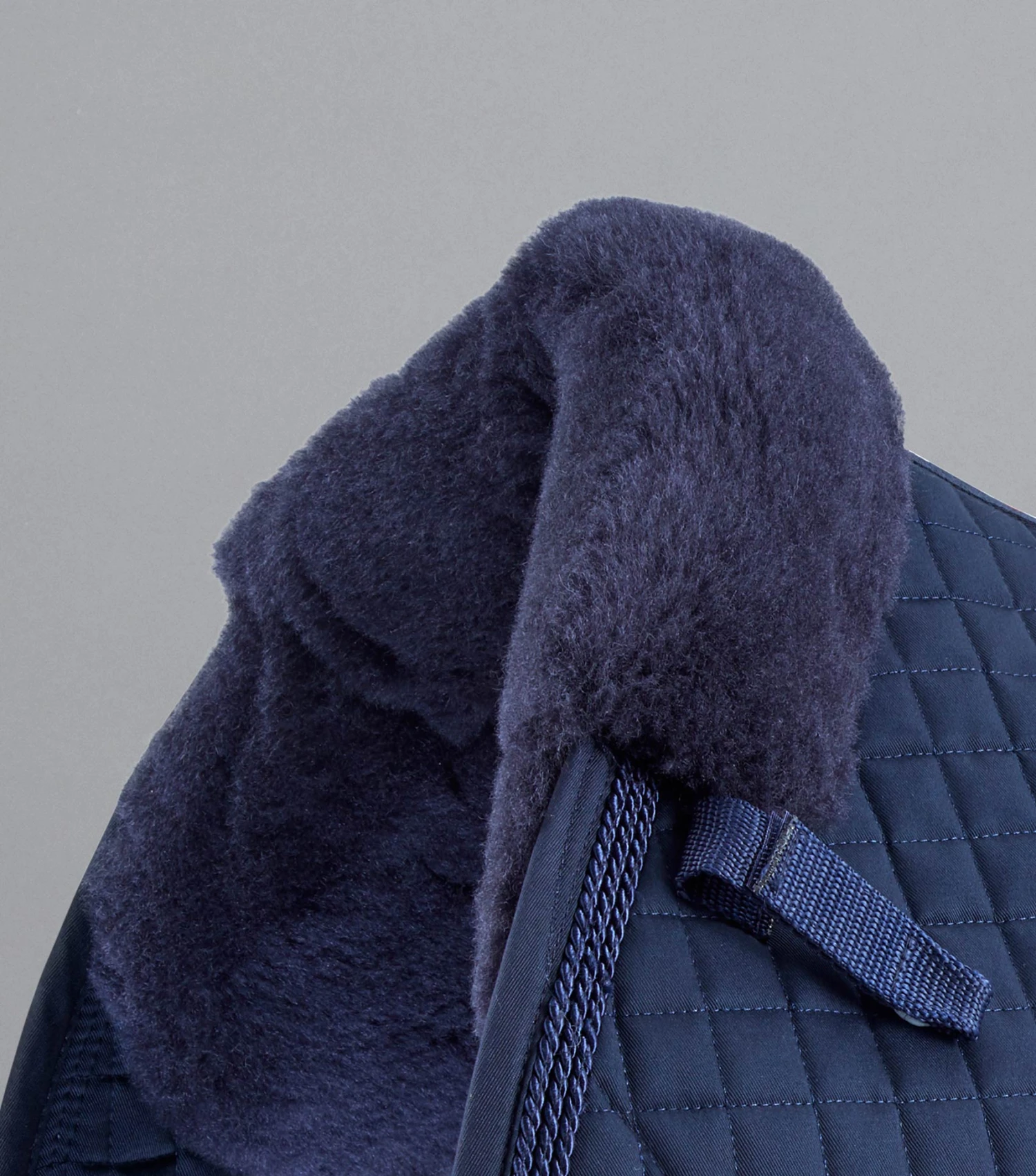 Close Contact Merino Wool European Saddle Pad - GP/Jump Square 5 Close Contact Merino Wool European Saddle Pad - GP/Jump Square - Image 3