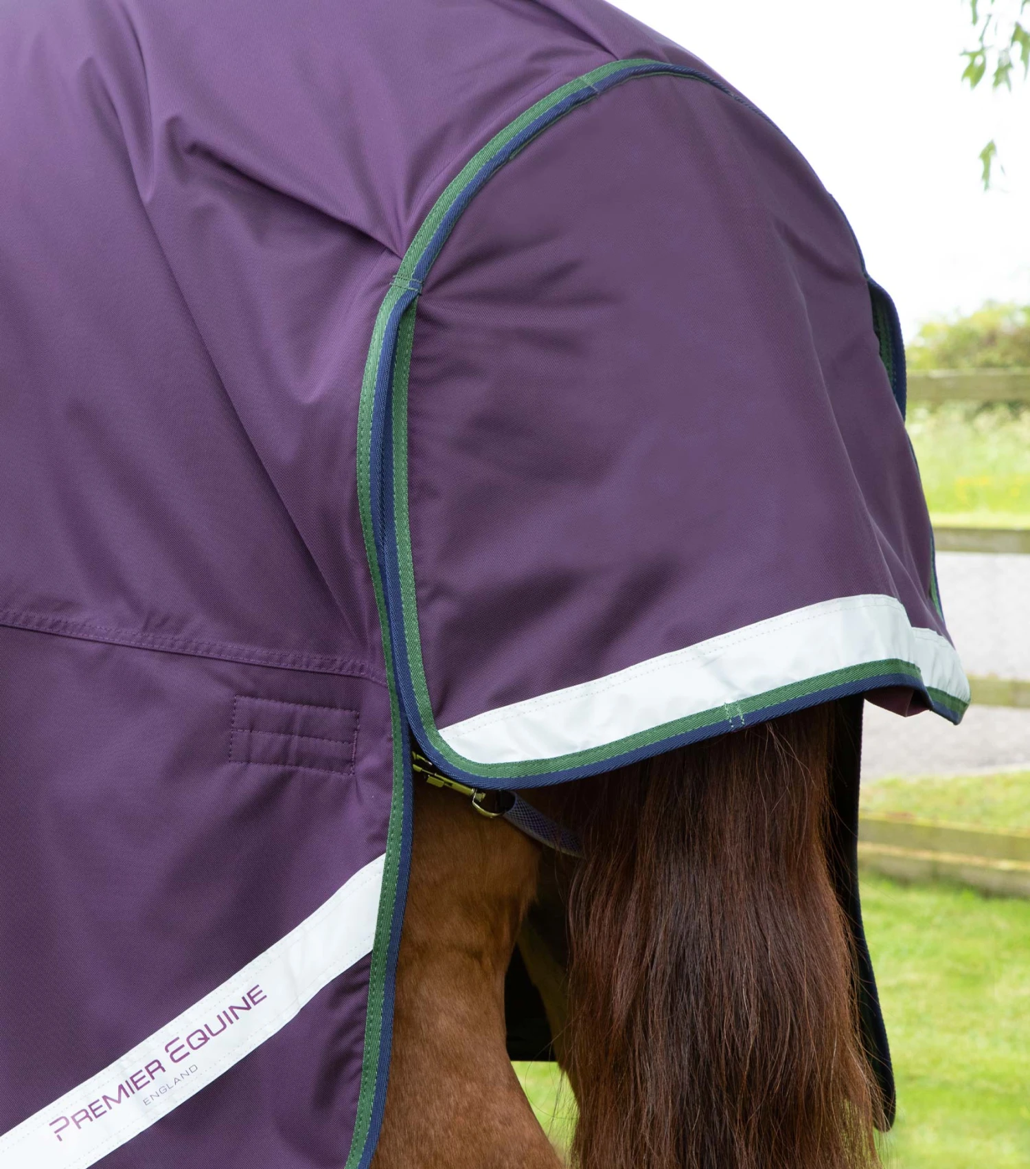 Buster Hardy 100g Half Neck Turnout Rug 7 Buster Hardy 100g Half Neck Turnout Rug - Image 5