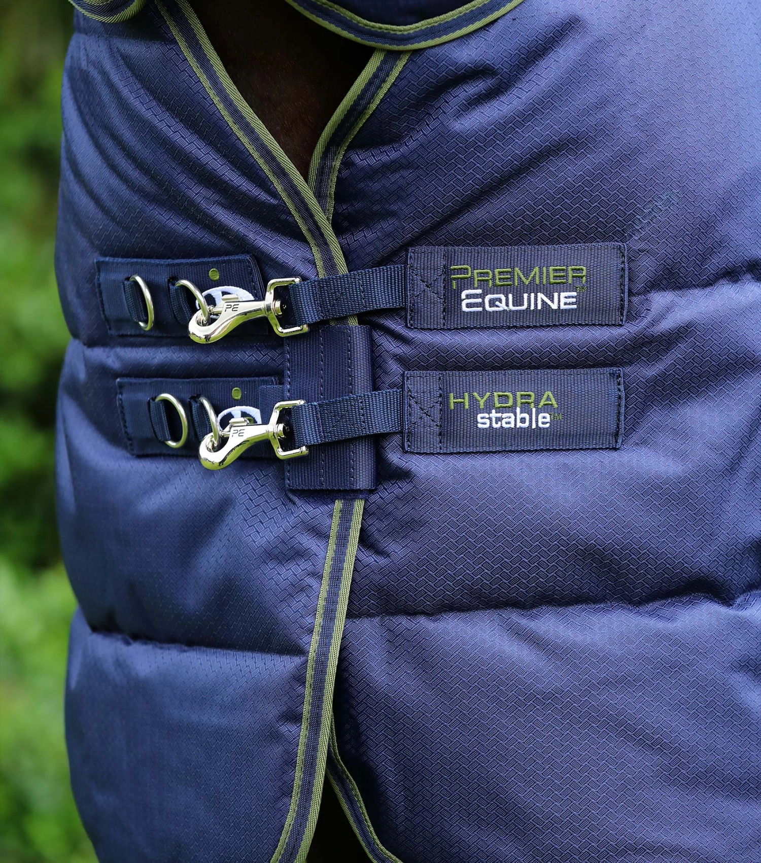 Hydra 350g Stable Rug With Neck Cover 4 Hydra 350g Stable Rug With Neck Cover - Image 2