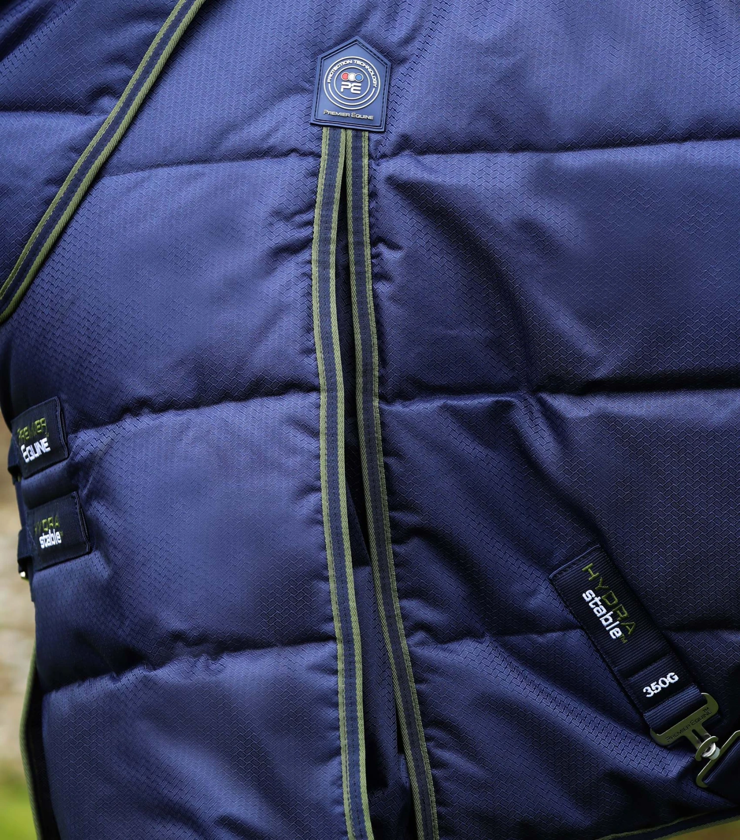 Hydra 350g Stable Rug With Neck Cover 6 Hydra 350g Stable Rug With Neck Cover - Image 4