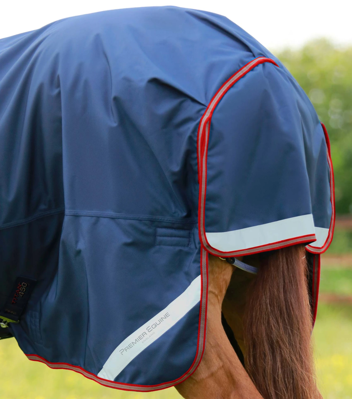Titan 450g Turnout Rug With Snug-Fit Neck Cover 12 Titan 450g Turnout Rug With Snug-Fit Neck Cover - Image 10