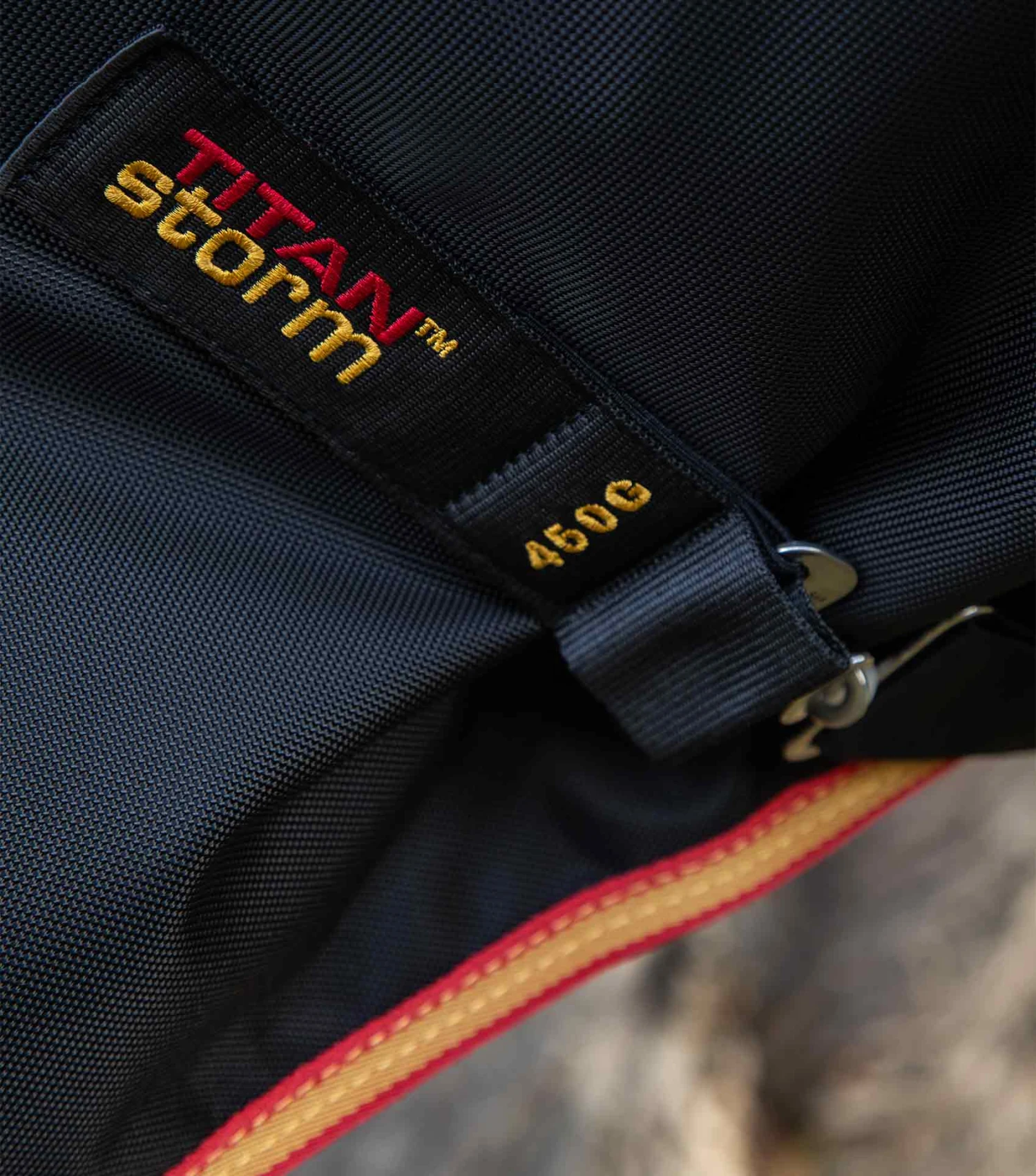 Titan Storm 450g Combo Turnout Rug With Snug-Fit Neck 7 Titan Storm 450g Combo Turnout Rug With Snug-Fit Neck - Image 5