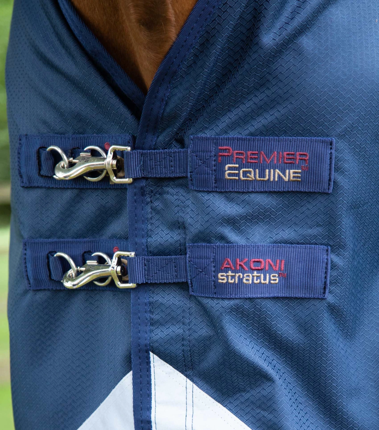Akoni 0g Original Turnout Rug 5 Akoni 0g Original Turnout Rug - Image 3
