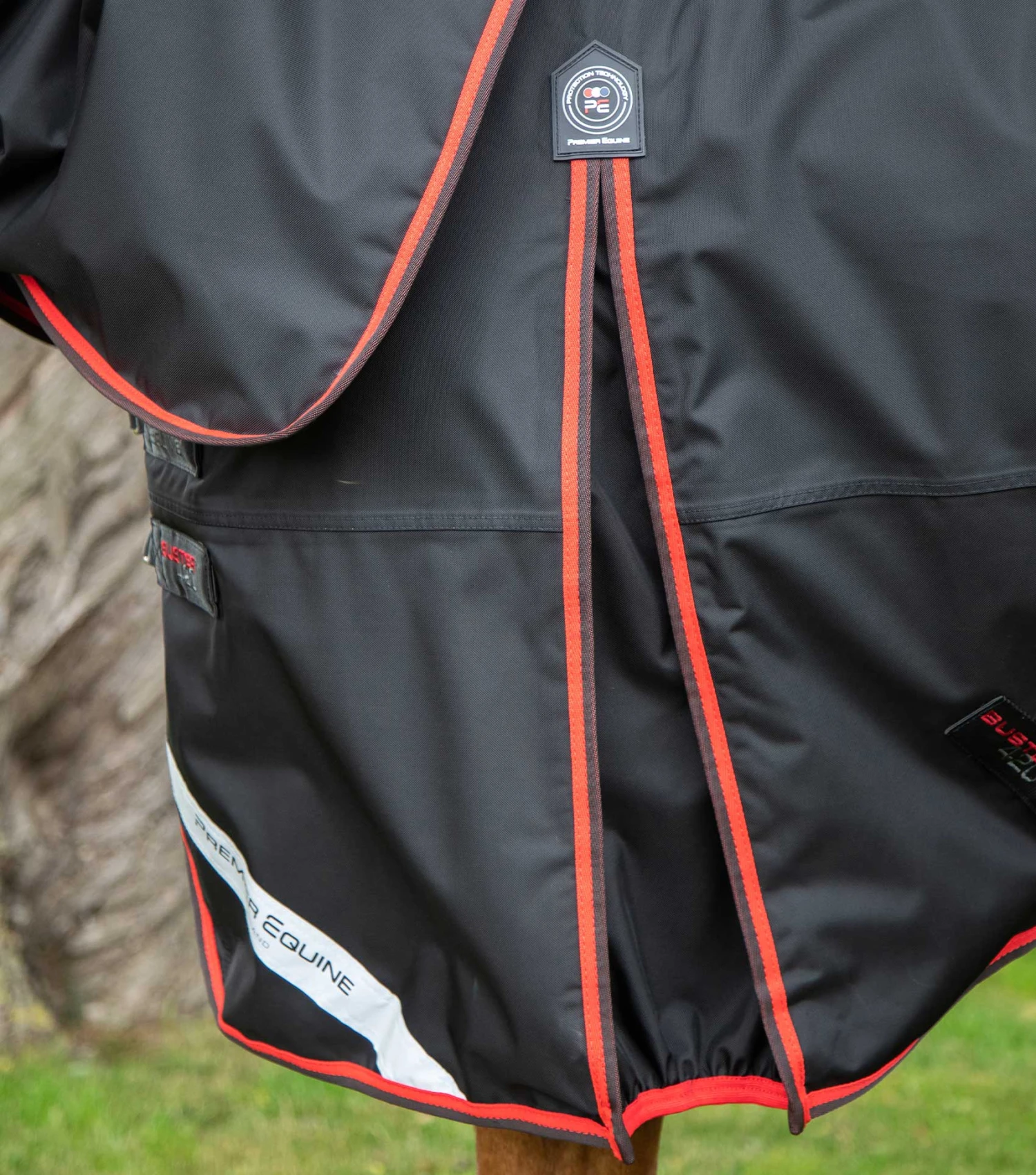 Buster 420g Turnout Rug With Classic Neck Cover 11 Buster 420g Turnout Rug With Classic Neck Cover - Image 9