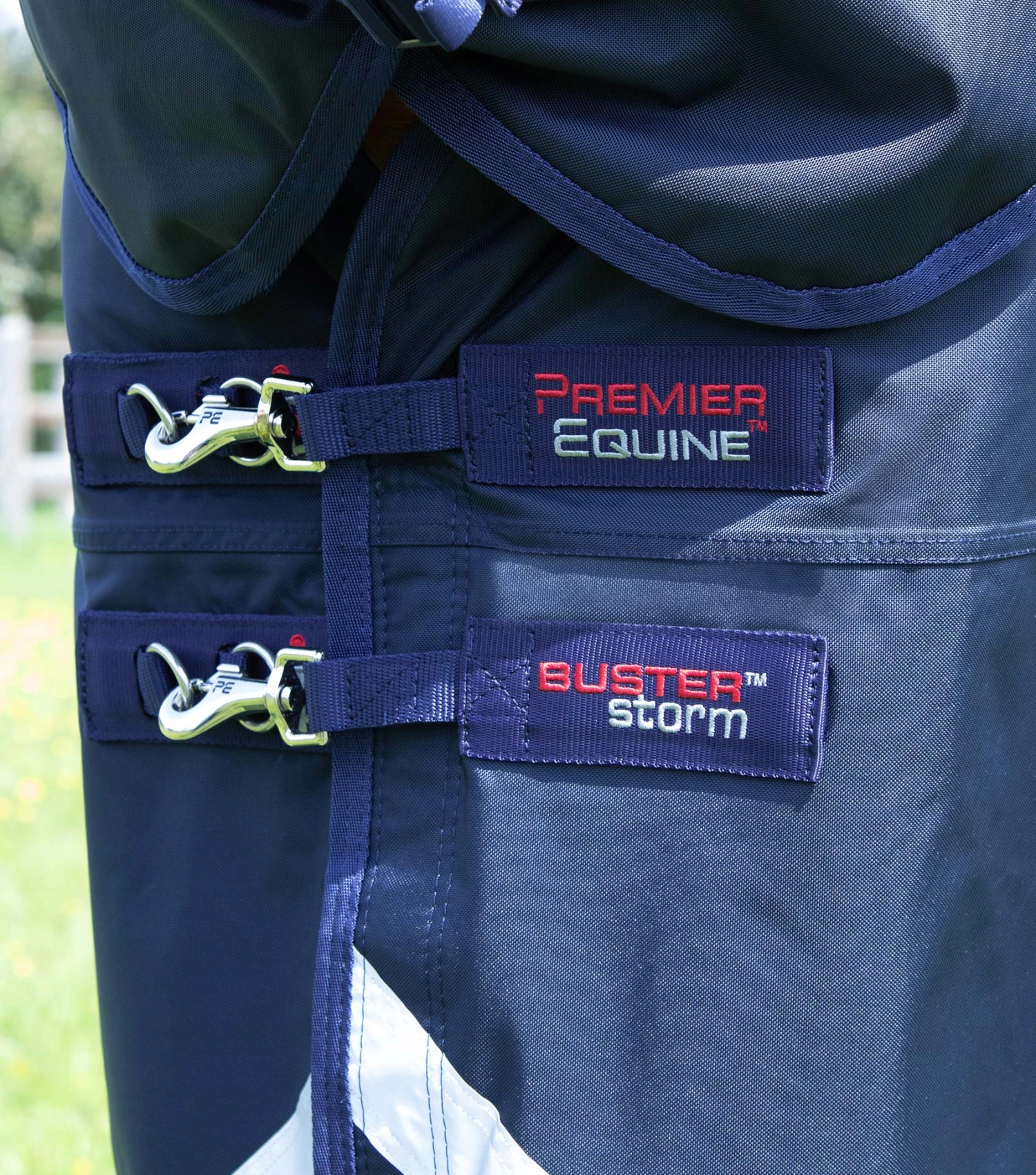 Buster Storm 90g Combo Turnout Rug With Classic Neck 5 Buster Storm 90g Combo Turnout Rug With Classic Neck - Image 3