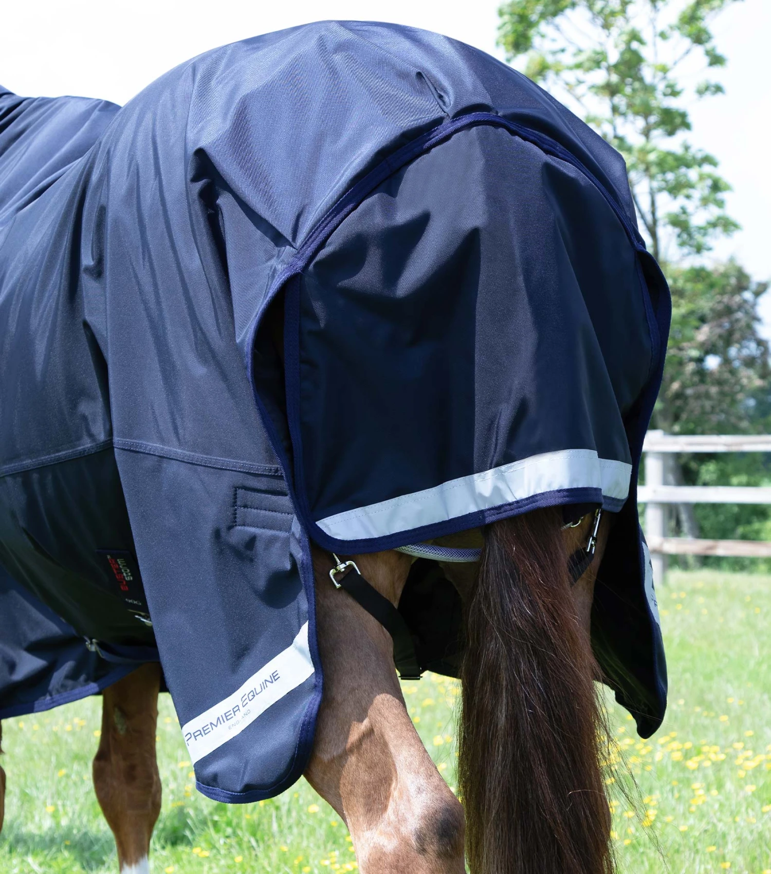 Buster Storm 90g Combo Turnout Rug With Classic Neck 7 Buster Storm 90g Combo Turnout Rug With Classic Neck - Image 5