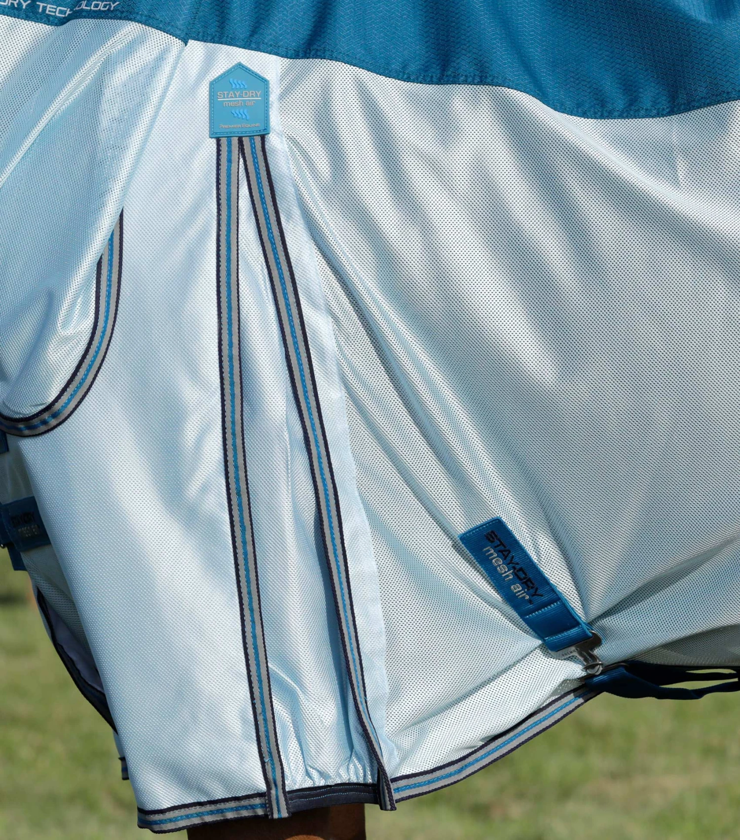 Stay-Dry Mesh Air Fly Rug With Surcingles 6 Stay-Dry Mesh Air Fly Rug With Surcingles - Image 4